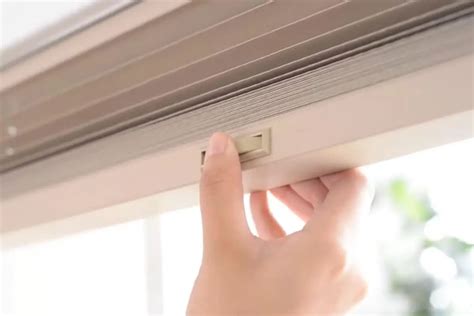 This headrail is usually made of hard plastic and located at the topmost part of your <b>blind</b>. . Levolor cordless blinds wont lower